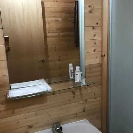 Chalet Glamorous Cabin On A Farm *